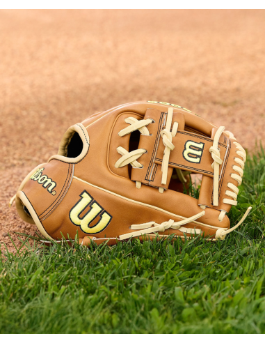 2026 Wilson A2000® Classics Series DP15 11,5” basebollhandske för infield, högerhänt / 11,5"