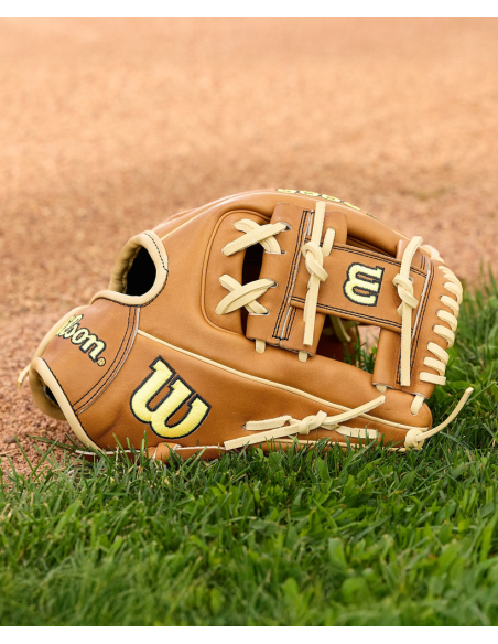 2026 Wilson A2000® Classics Series DP15 11,5” basebollhandske för infield, högerhänt / 11,5"