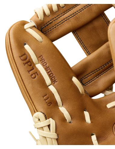 2026 Wilson A2000® Classics sorozat DP15 11,5 hüvelykes belső mezős baseball-kesztyű, jobbkezes / 11,5 hüvelyk