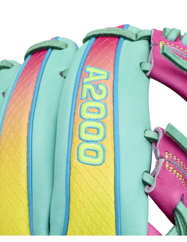 2027 Wilson A2000® 1727SS 11,75” basebollhandske för infield, högerhänt / 11,75"
