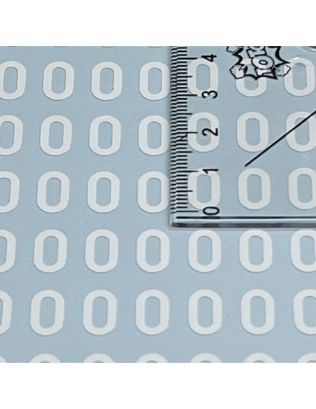 Nummersticker voor helm of knuppel | recht lettertype | wit | klein