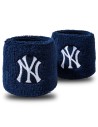 Franklin MLB® 2,5" potítko - New York Yankees
Pomozte svému mladému hráči vypadat a hrát jako profesionál s potítky MLB od společnosti Franklin Sports. 
